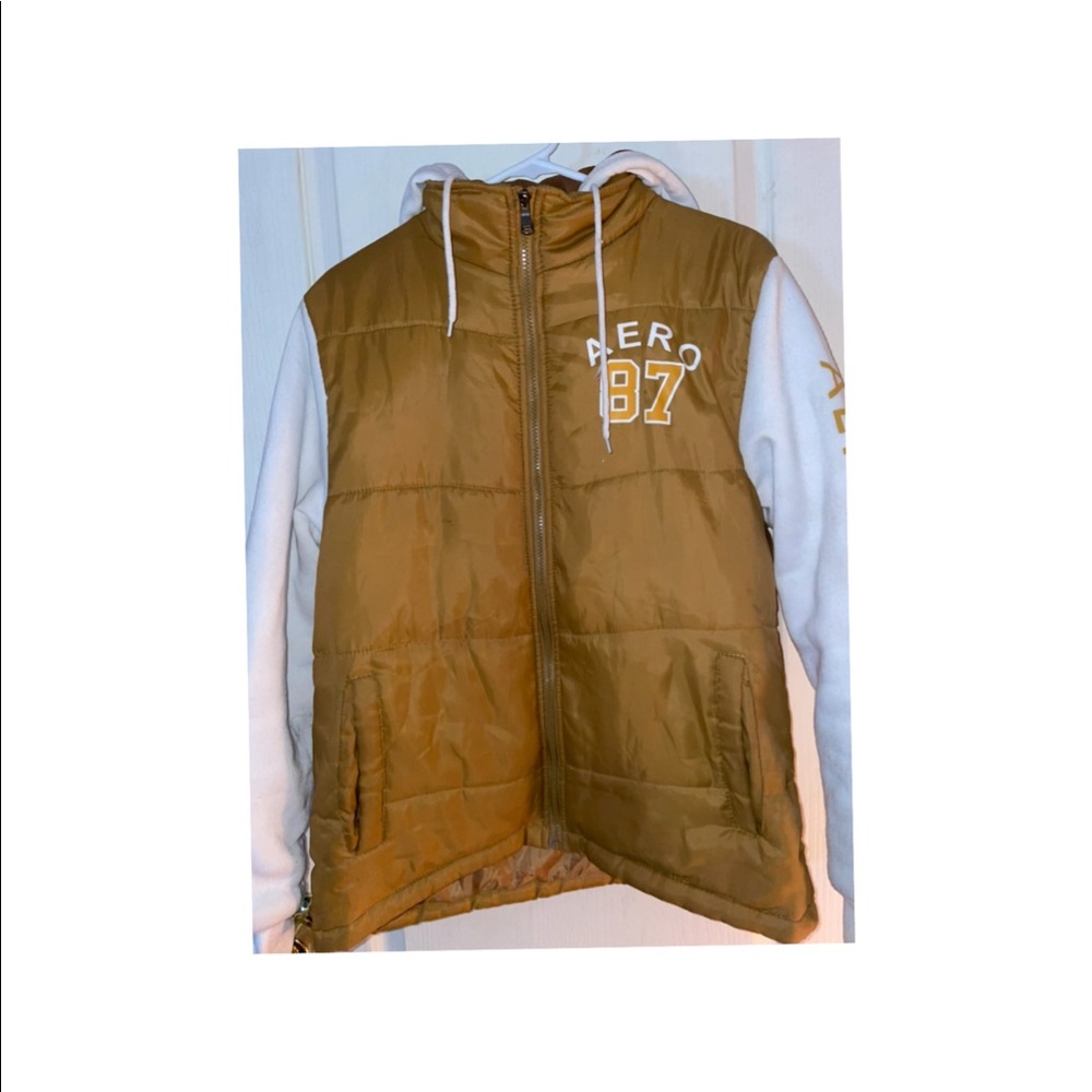 Aeropostale Men’s Puffer Jacket- Size Medium Men- White and Tan